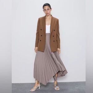 Zara Asymmetrical pleated skirt